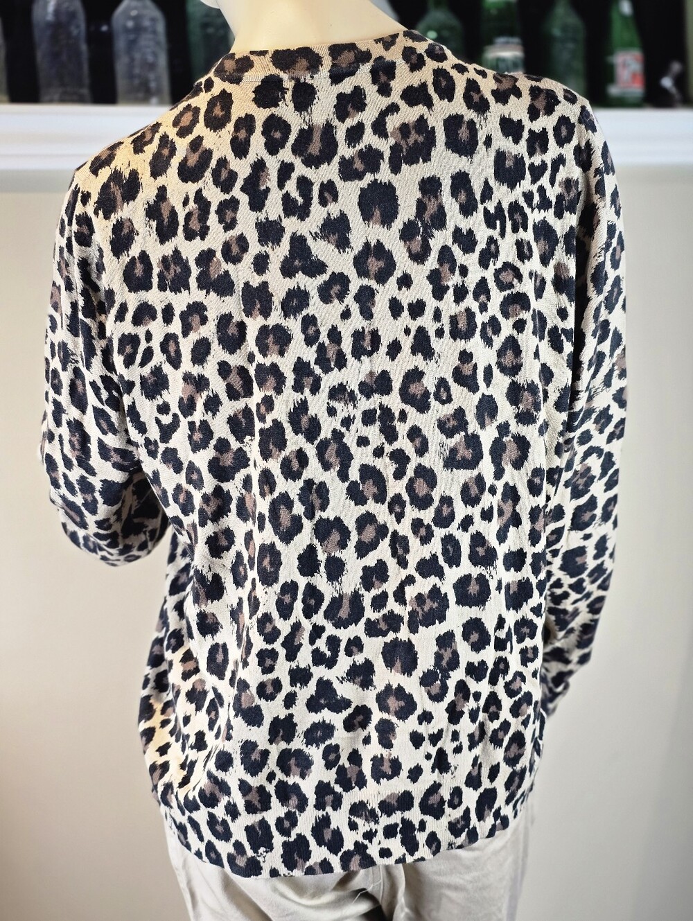 Alfred Sung Leopard Print Crewneck Sweater XXL NWOT - Classic Capsule Wardrobe - Picture 2 of 3